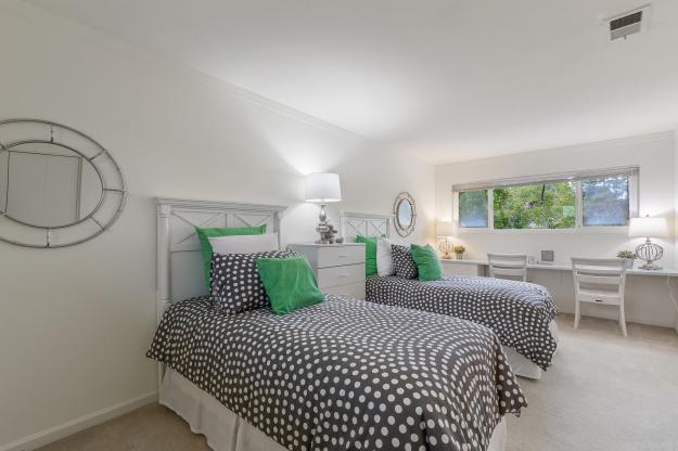 Bedroom at 520 Wimbledon Rd